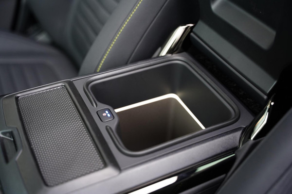 Land Rover Range Rover Sport P635 SV Celestial Sol