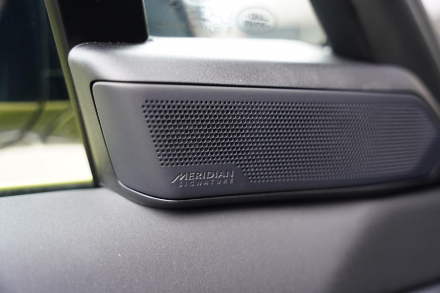 Land Rover Range Rover Sport P635 SV Celestial Sol