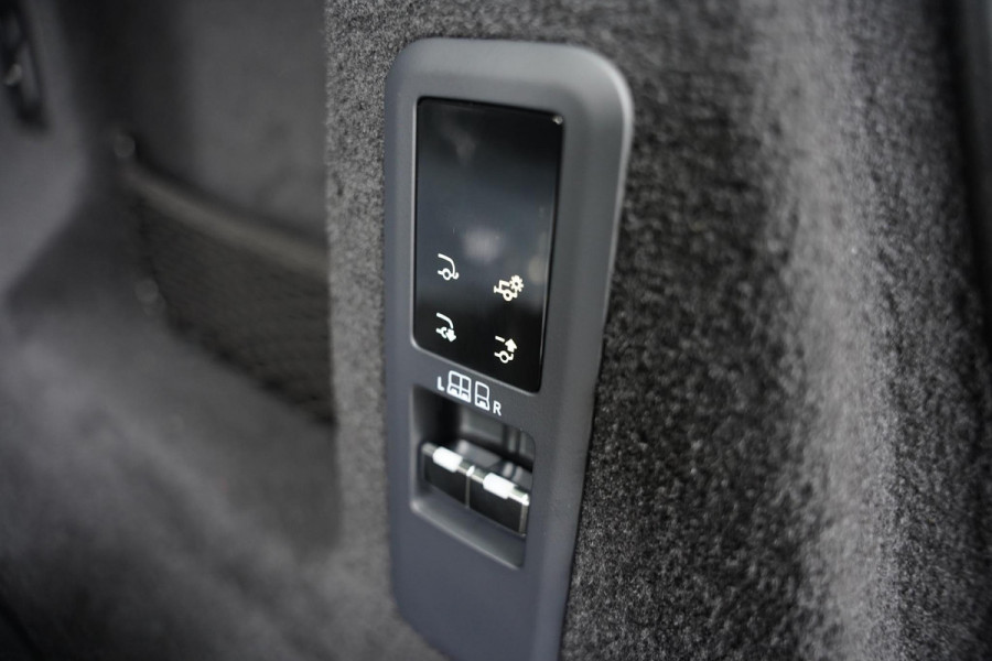 Land Rover Range Rover Sport P635 SV Celestial Sol