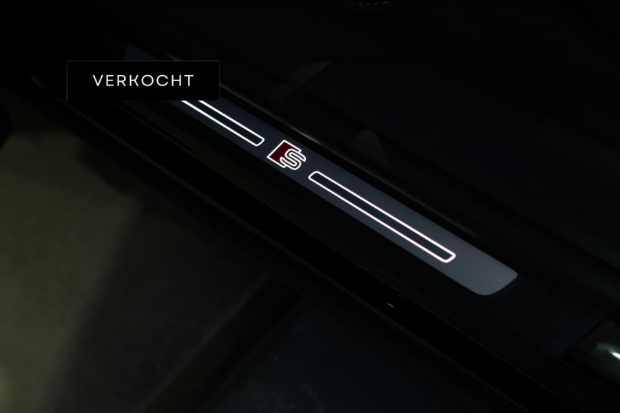 Audi Q8 60 TFSI e Quattro Competition *Pano*RS-Stoelen*B&O*4-Wiel besturing*360 Camera*