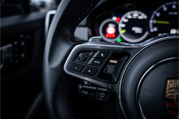 Porsche Cayenne Coupé 3.0 E-Hybrid - Sport Chrono + | Panorama | Bose | Luchtvering | Memory | 360 Camera