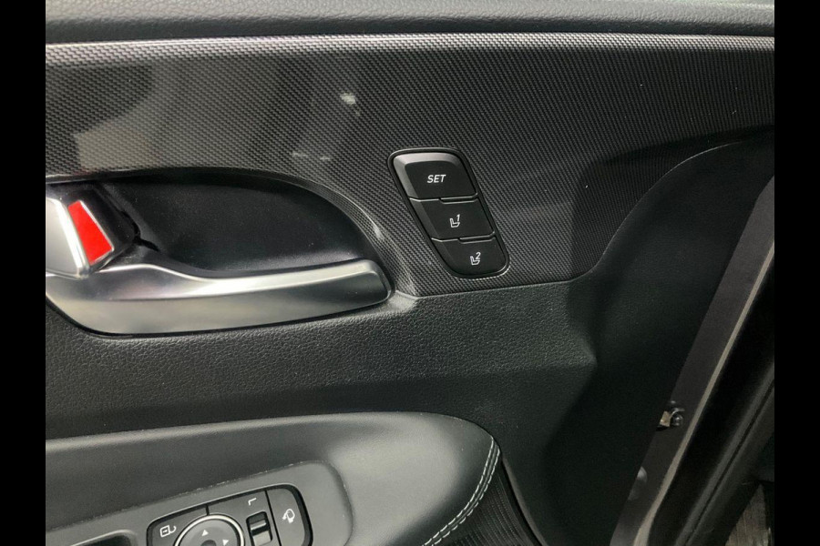 Hyundai Santa Fe 1.6 T-GDI PHEV Premium Plus Sky | Panoramadak | Trekhaak | 2 bandensets | Comfortstoelen voorin (inclusief ventilatie / stoelverwarming) | Bestuurdersstoel Met Geheugen | Adaptive cruise control | Camera