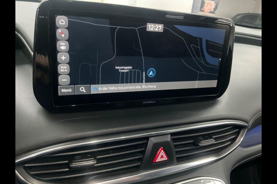 Hyundai Santa Fe 1.6 T-GDI PHEV Premium Plus Sky | Panoramadak | Trekhaak | 2 bandensets | Comfortstoelen voorin (inclusief ventilatie / stoelverwarming) | Bestuurdersstoel Met Geheugen | Adaptive cruise control | Camera