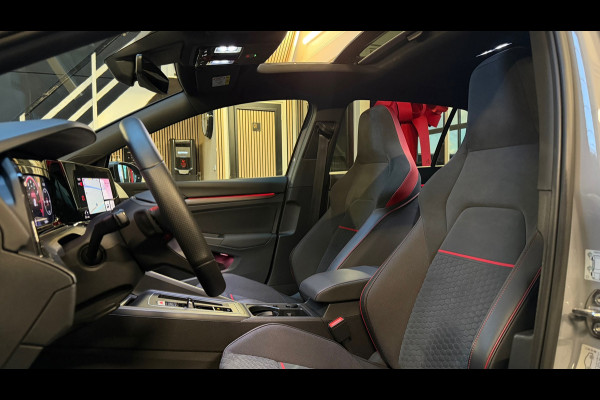 Volkswagen Golf 2.0 TSI GTI CLUBSPORT PANO|HUD|IQLIGHTS|BLINDSPOT|SFEERVERLICHTING|BOMVOL!