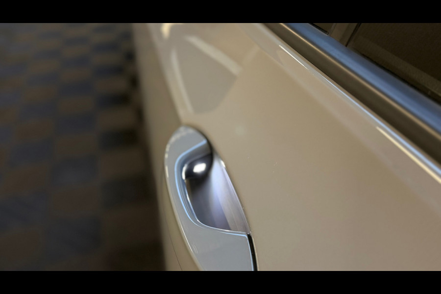 Volkswagen Golf 2.0 TSI GTI CLUBSPORT PANO|HUD|IQLIGHTS|BLINDSPOT|SFEERVERLICHTING|BOMVOL!