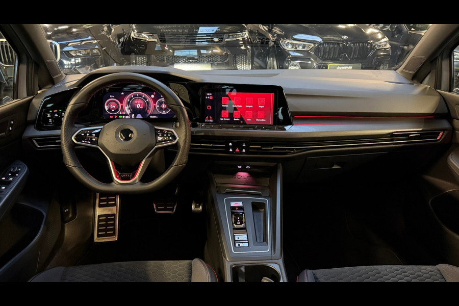 Volkswagen Golf 2.0 TSI GTI CLUBSPORT PANO|HUD|IQLIGHTS|BLINDSPOT|SFEERVERLICHTING|BOMVOL!