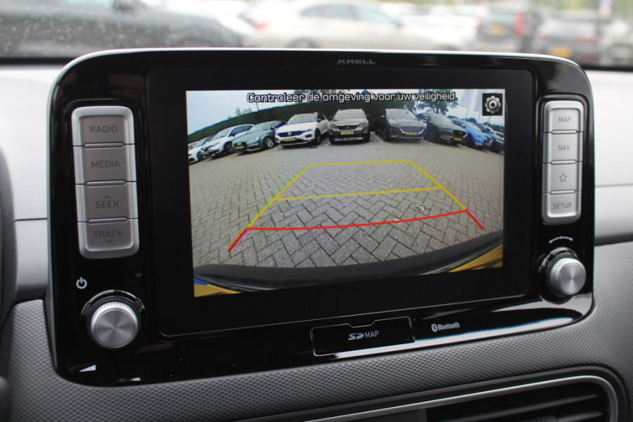 Hyundai Kona EV Premium 64 kWh / Camera / Leder / Head-up / 18'' / Navigatie / Stuur+Stoelverwarming / Keyless / KRELL Audio / DAB / ACC
