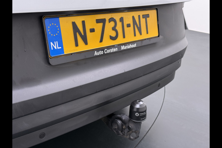 Volkswagen ID.4 Pro 77kWh SOH 95% Trekhaak 19" Adap.Cruise Apple Carplay Android Auto Navi Ecc Pdc Stoel+Stuurverwarming Lmv Led Comfort Pakket Bluetooth 1e Eigenaar Origineel Nederlandse Auto 1.000 KG trekvermogen