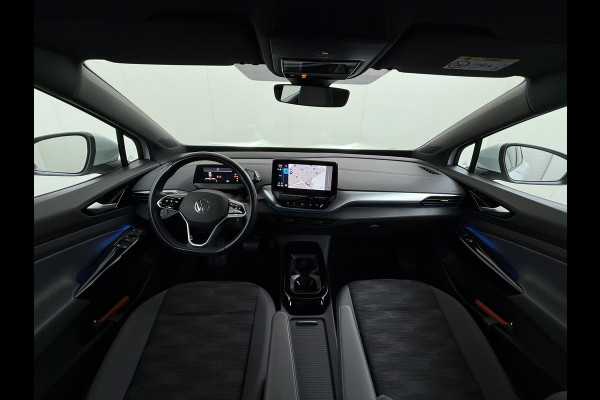 Volkswagen ID.4 Pro 77kWh SOH 95% Trekhaak 19" Adap.Cruise Apple Carplay Android Auto Navi Ecc Pdc Stoel+Stuurverwarming Lmv Led Comfort Pakket Bluetooth 1e Eigenaar Origineel Nederlandse Auto 1.000 KG trekvermogen