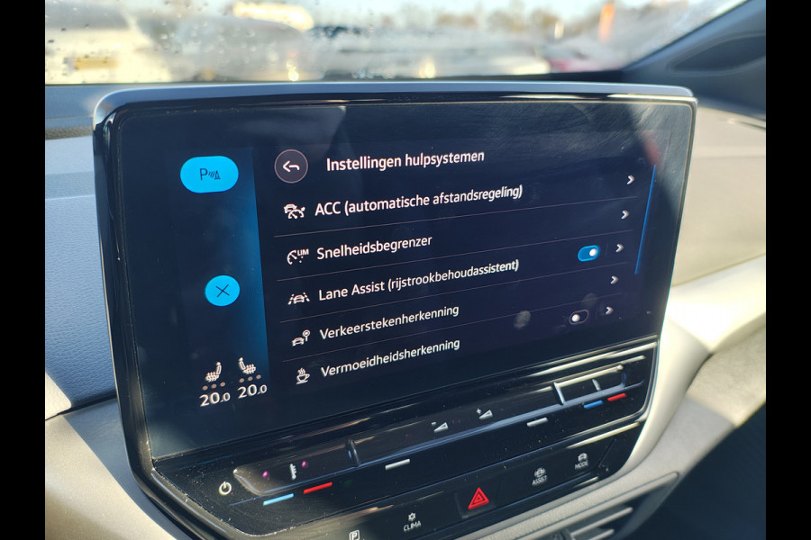 Volkswagen ID.4 Pro 77kWh SOH 95% Trekhaak 19" Adap.Cruise Apple Carplay Android Auto Navi Ecc Pdc Stoel+Stuurverwarming Lmv Led Comfort Pakket Bluetooth 1e Eigenaar Origineel Nederlandse Auto 1.000 KG trekvermogen