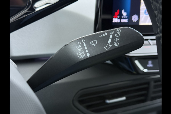 Volkswagen ID.3 First Plus 58kWh Navi-Pro Adap.Cruise Camera Lmv 19" Ecc Apple Carplay Android Auto SOH 91% Stoel+Stuurverwarming Lmv Matrix led Privacy Glas Keyless Rijstrooksensor Origineel Nederlandse Auto