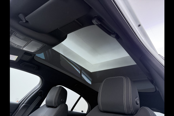 Jaguar I-PACE EV320PK 90kWh Leer Pano-Dak 360°Camera 20"LM Meridian™-Sound Apple Carplay Android Navi Ecc Pdc S Business Pack Keyless Stoelverwarming Rode-Remklauwen Elek.Achterklep Led Privacy Glas Cruise Control Rijstrooksensor Origineel Nederlandse Auto Dealeronderhouden 3 FASE LADEN 320pk 500Nm