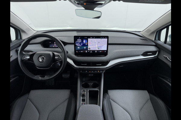 Škoda ENYAQ iV Warmtepomp Trekhaak 21"LM Apple Carplay Android 1/2 Leer Navi Ecc Camera Cruise Control SOH 93% Comfort-pakket  Privacy Glas Keyless advanced Climate-pakket Parkeer pakket 180pk iv60 1e Eigenaar Origineel Nederlandse Auto Zeer Compleet! 1.000kg trekvermogen € 48.500 nieuw