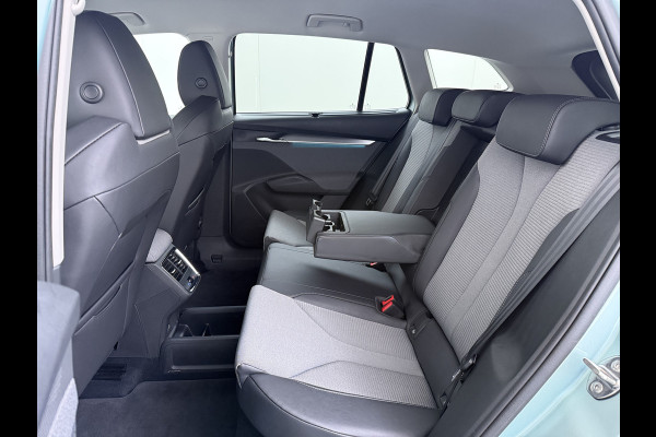 Škoda ENYAQ iV Warmtepomp Trekhaak 21"LM Apple Carplay Android 1/2 Leer Navi Ecc Camera Cruise Control SOH 93% Comfort-pakket  Privacy Glas Keyless advanced Climate-pakket Parkeer pakket 180pk iv60 1e Eigenaar Origineel Nederlandse Auto Zeer Compleet! 1.000kg trekvermogen € 48.500 nieuw