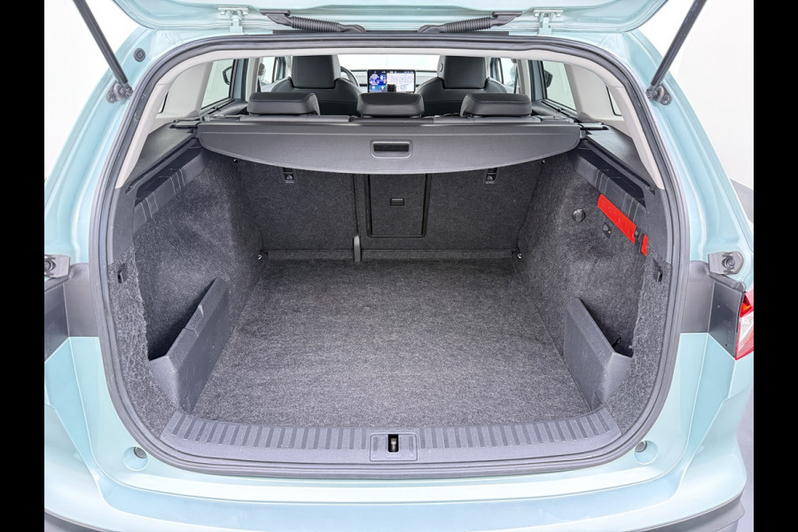 Škoda ENYAQ iV Warmtepomp Trekhaak 21"LM Apple Carplay Android 1/2 Leer Navi Ecc Camera Cruise Control SOH 93% Comfort-pakket  Privacy Glas Keyless advanced Climate-pakket Parkeer pakket 180pk iv60 1e Eigenaar Origineel Nederlandse Auto Zeer Compleet! 1.000kg trekvermogen € 48.500 nieuw