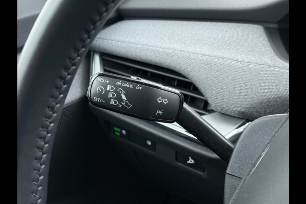 Škoda ENYAQ iV Warmtepomp Trekhaak 21"LM Apple Carplay Android 1/2 Leer Navi Ecc Camera Cruise Control SOH 93% Comfort-pakket  Privacy Glas Keyless advanced Climate-pakket Parkeer pakket 180pk iv60 1e Eigenaar Origineel Nederlandse Auto Zeer Compleet! 1.000kg trekvermogen € 48.500 nieuw
