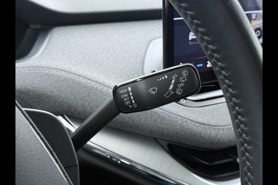Škoda ENYAQ iV Warmtepomp Trekhaak 21"LM Apple Carplay Android 1/2 Leer Navi Ecc Camera Cruise Control SOH 93% Comfort-pakket  Privacy Glas Keyless advanced Climate-pakket Parkeer pakket 180pk iv60 1e Eigenaar Origineel Nederlandse Auto Zeer Compleet! 1.000kg trekvermogen € 48.500 nieuw