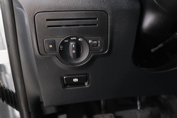 Mercedes-Benz Vito Tourer 110 CDI Base Extra Lang > Export €16450,- Netto <