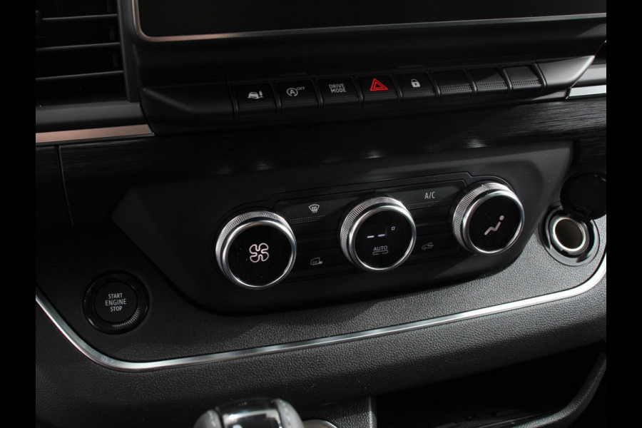 Renault Trafic 2.0 150PK Automaat L2H1 Advance Dubbele Cabine Navigatie Airco Lichtmetalen velgen Betimmering Trekhaak Camera Parkeer sensoren Dab