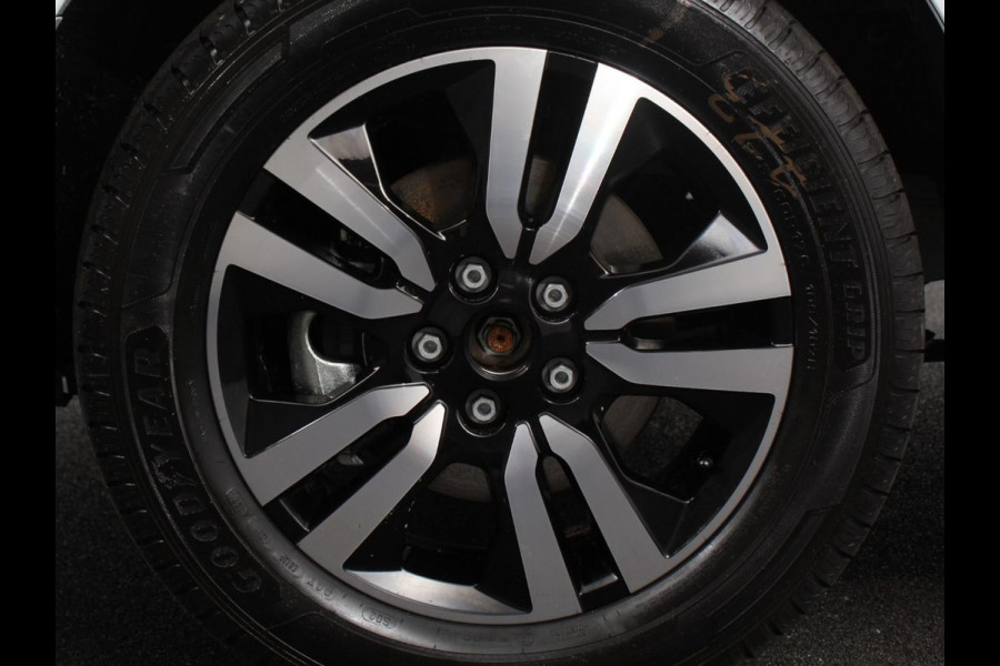 Renault Trafic 2.0 150PK Automaat L2H1 Advance Dubbele Cabine Navigatie Airco Lichtmetalen velgen Betimmering Trekhaak Camera Parkeer sensoren Dab