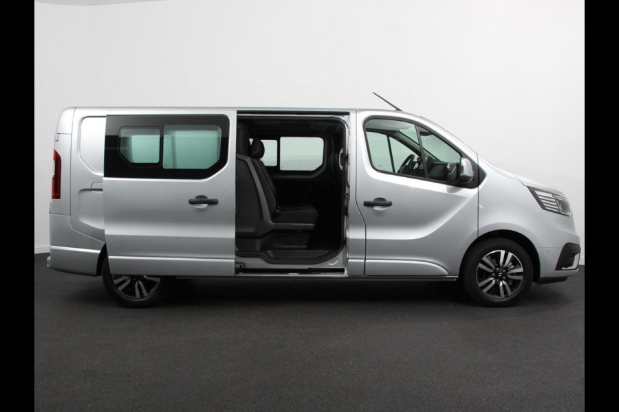Renault Trafic 2.0 150PK Automaat L2H1 Advance Dubbele Cabine Navigatie bluetooth DAB Camera Airco Trekhaak Houten bekleding Lichtmetalen velgen