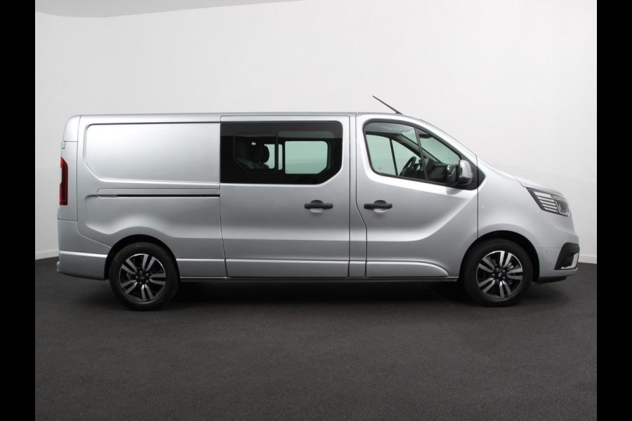 Renault Trafic 2.0 150PK Automaat L2H1 Advance Dubbele Cabine Navigatie bluetooth DAB Camera Airco Trekhaak Houten bekleding Lichtmetalen velgen