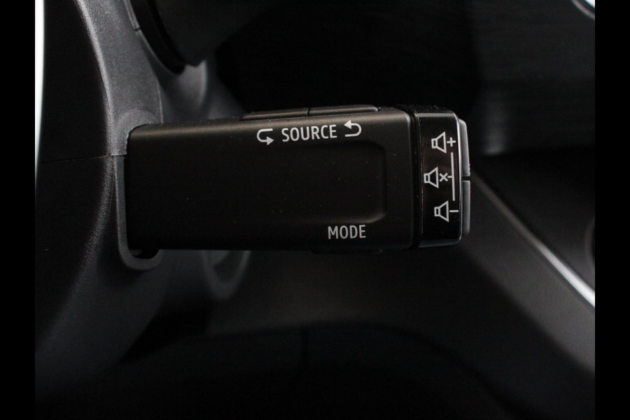 Renault Trafic 2.0 150PK Automaat L2H1 Advance Dubbele Cabine Navigatie bluetooth DAB Camera Airco Trekhaak Houten bekleding Lichtmetalen velgen