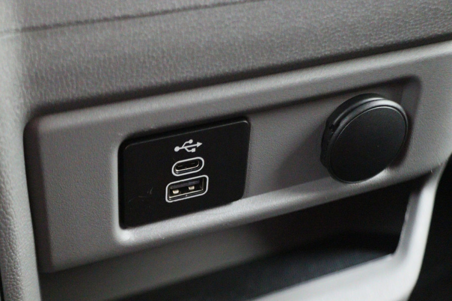 Ford Transit Custom 300 2.0 TDCI L2H1 Limited DC Virtual Cockpit, ACC, Apple Carplay, Camera, DAB, PDC, LED, Imperiaal, 16''