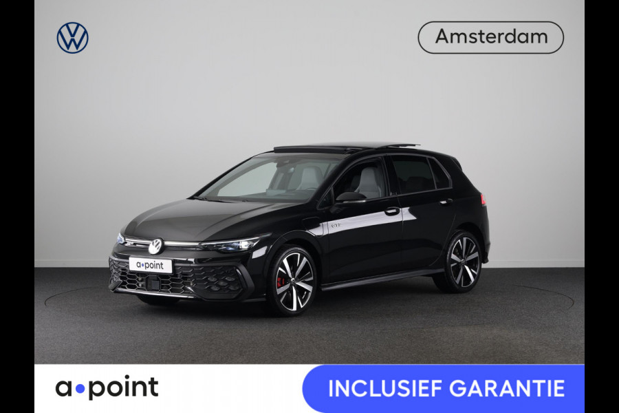 Volkswagen Golf 1.5 eHybrid GTE 272 pk Automaat (DSG) | Private lease vanaf € 762,- pm | Sportpakket | Panoramadak | Lederen bekleding | Elektr. trekhaak | Parkeersensoren | Blackstyle | Stoelverwarming |
