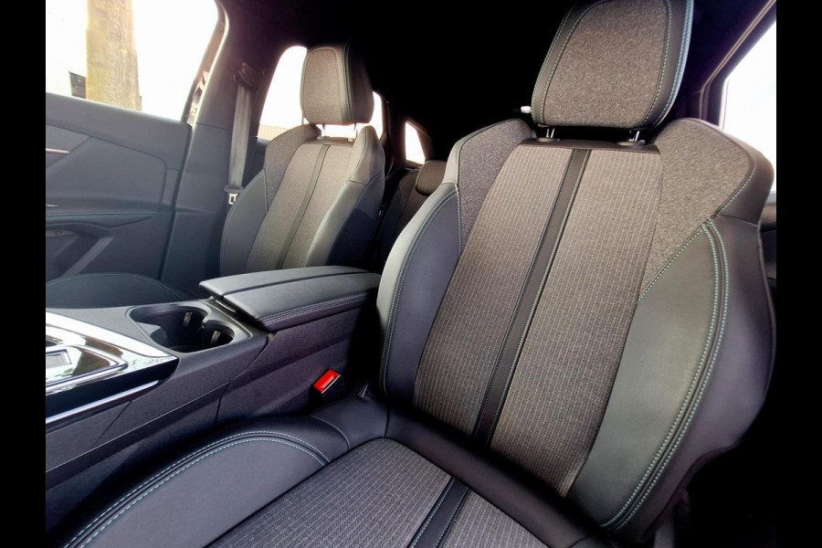 Peugeot 3008 1.6 HYbrid 225 Allure Pack Business | Climate | Blindspot | Navi | Lage km-stand | Occasion