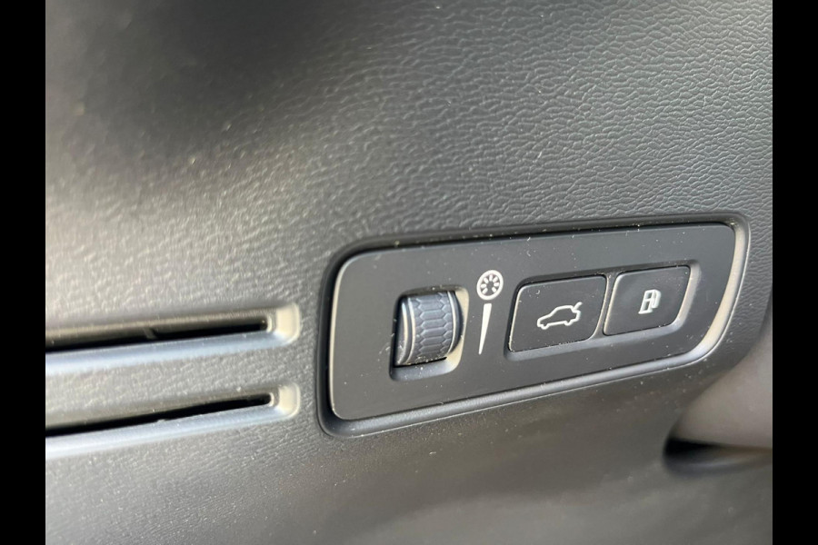 Volvo XC40 1.5 T5 Recharge Inscription | Pano | Leder | Blindspot | Elektr Achterklep | Full LED | (occasion)