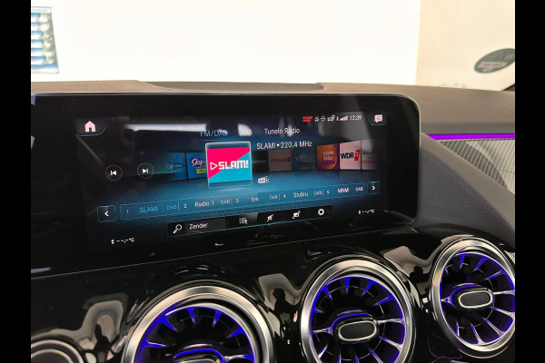 Mercedes-Benz B-Klasse 250 e Business Solution AMG Limited | Pano | AMG pack | Digt Dash | occasion