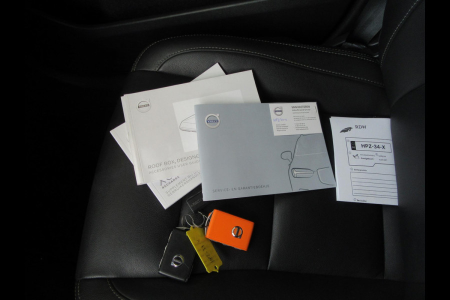 Volvo XC40 1.5 T5 Recharge Inscription | Leder | Trekhaak 1800kg | LED | Camera | (occasion)