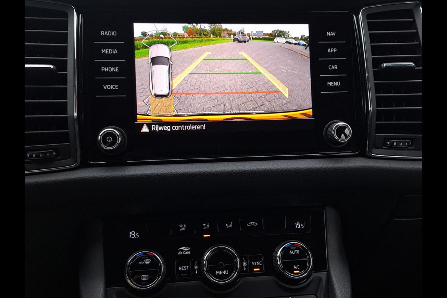 Škoda Kodiaq 1.5 TSI Business Edition 7p | Trekhaak 1.800kg! | LED | Camera | Android auto | Carplay | NAV | occasion