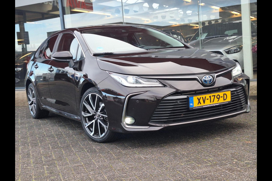 Toyota Corolla 1.8 Hybrid Executive Sedan | Trekhaak | Blindspot | Adaptive CC | Leder-Stof | Occasion