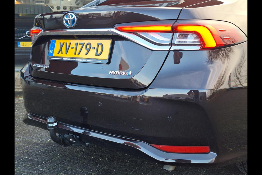 Toyota Corolla 1.8 Hybrid Executive Sedan | Trekhaak | Blindspot | Adaptive CC | Leder-Stof | Occasion