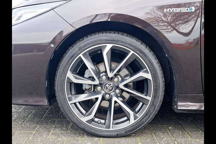 Toyota Corolla 1.8 Hybrid Executive Sedan | Trekhaak | Blindspot | Adaptive CC | Leder-Stof | Occasion