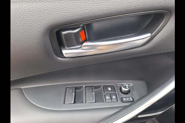 Toyota Corolla 1.8 Hybrid Executive Sedan | Trekhaak | Blindspot | Adaptive CC | Leder-Stof | Occasion