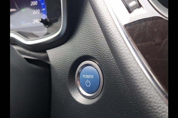 Toyota Corolla 1.8 Hybrid Executive Sedan | Trekhaak | Blindspot | Adaptive CC | Leder-Stof | Occasion