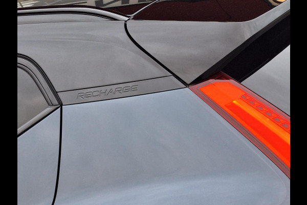 Volvo XC40 1.5 T5 Recharge R-Design | Pano | Two Tone | Trekhaak elektr | Alcantara R | occasion