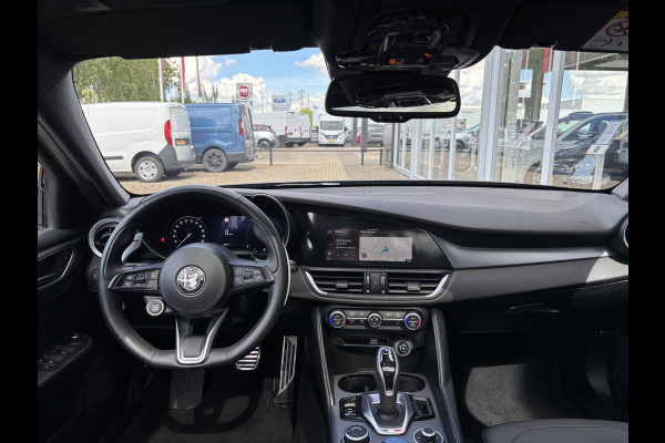 Alfa Romeo Giulia 2.0T 280 AWD Veloce | 19" Velgen | Panoramadak | Adas 2 | Carplay en Android Let op auto niet altijd aanwezig