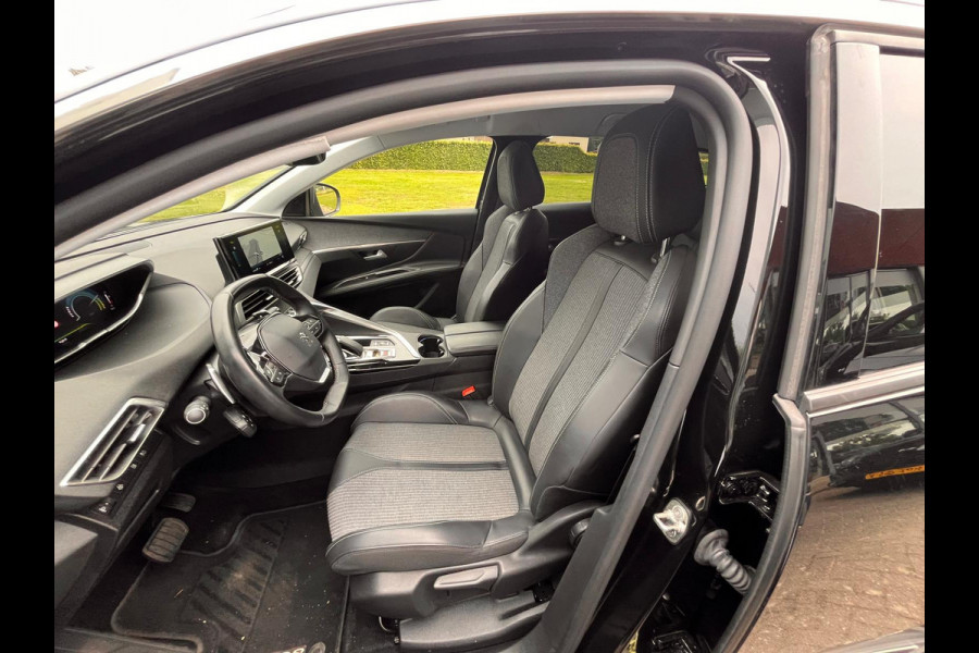 Peugeot 3008 1.6 HYbrid Allure 225pk Automaat | Navi | LED | Camera | (occasion)