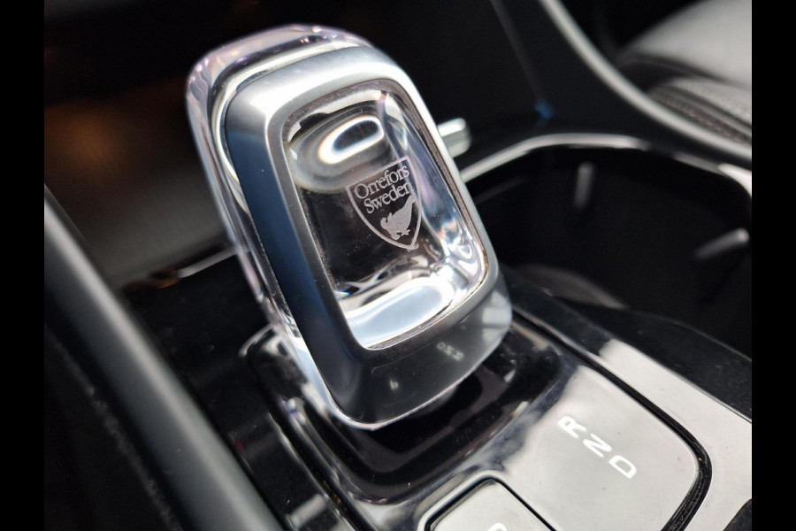 Volvo XC40 1.5 T5 Recharge R-Design | Trekhaak 1800kg | Leder | stoelverwarming | Blindspot | occasion