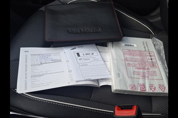 Kia e-Niro DynamicPlusLine 64 kWh | SOH: 93,9% | Trekhaak | Schuifdak | LED | Navi | Adaptive CC | occasion