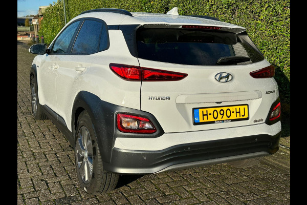 Hyundai Kona EV Fashion 64 kWh | SOH: 94,0% | 3 Fase | Climate | Adaptive CC | Navi | occasion