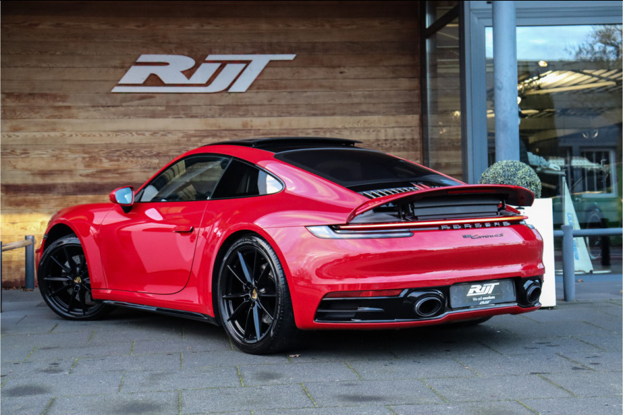 Porsche 911 992 3.0 Carrera 4 S **Pan.dak/Excl.Manufactor/LIFT/Burmester/Night/4WS**