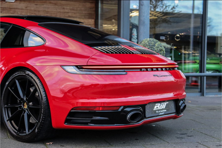 Porsche 911 992 3.0 Carrera 4 S **Pan.dak/Excl.Manufactor/LIFT/Burmester/Night/4WS**