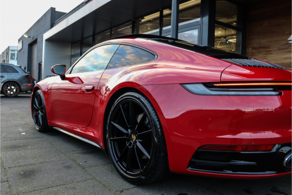 Porsche 911 992 3.0 Carrera 4 S **Pan.dak/Excl.Manufactor/LIFT/Burmester/Night/4WS**