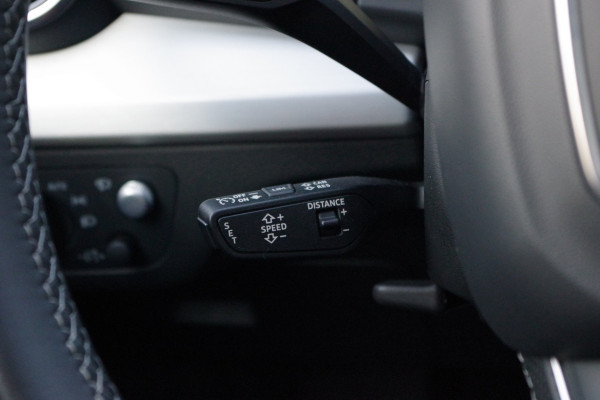 Audi Q5 55 TFSI e 367 PK S-Line Edition Competition PHEV, Trekhaak, Luchtvering, Panoramadak