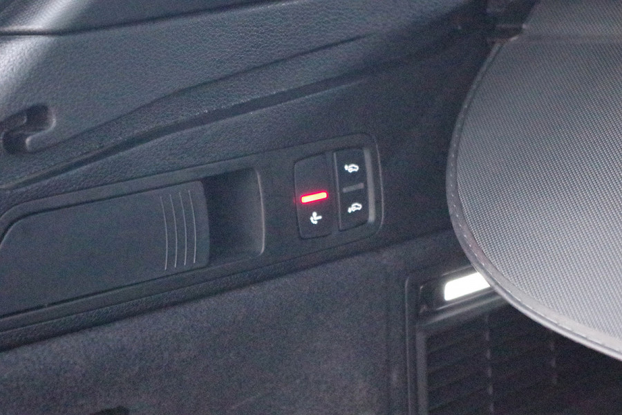 Audi Q5 55 TFSI e 367 PK S-Line Edition Competition PHEV, Trekhaak, Luchtvering, Panoramadak